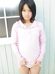 Young asian cutie Satomi Sinjou - Erotic and nude pussy pics at GirlSoftcore.com