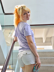 Flexible Striptease - Erotic and nude pussy pics at GirlSoftcore.com