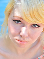 A Very Natural Beauty - Erotic and nude pussy pics at GirlSoftcore.com