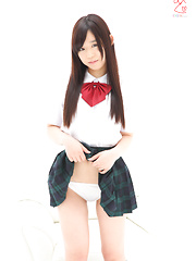 That Schoolgirl Smile - Erotic and nude pussy pics at GirlSoftcore.com