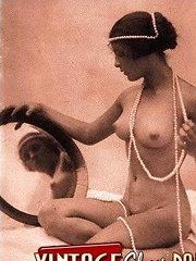 Vintage sweethearts enjoy posing in the thirties