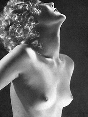 Beautiful vintage ladies showing sexy naked body - Erotic and nude pussy pics at GirlSoftcore.com