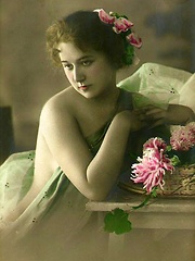 Cute vintage daring babes posing in the thirties - Erotic and nude pussy pics at GirlSoftcore.com