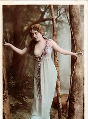 Cute vintage daring babes posing in the thirties - Erotic and nude pussy pics at GirlSoftcore.com