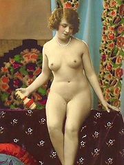 Cute vintage daring babes posing in the thirties - Erotic and nude pussy pics at GirlSoftcore.com