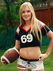 Jewel's SuperBowl Sunday - Erotic and nude pussy pics at GirlSoftcore.com