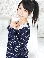 Jap girl Shiori Atsuta - Erotic and nude pussy pics at GirlSoftcore.com