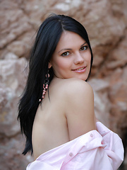 Nichole demonstrates small boobs - Erotic and nude pussy pics at GirlSoftcore.com