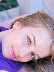 Sofia outside doing upskirts - Erotic and nude pussy pics at GirlSoftcore.com