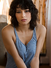 Raven Rockette - pulls off her soft top and jeans - Erotic and nude pussy pics at GirlSoftcore.com