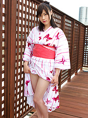 Airi Sakuragi Asian raises geisha outfit to show her sexy legs - Erotic and nude pussy pics at GirlSoftcore.com