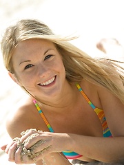 That's a lot of sand in Jewel's vagina - Erotic and nude pussy pics at GirlSoftcore.com