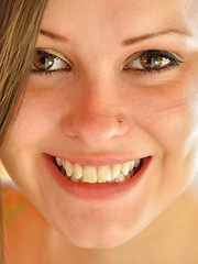 Shea That Sexy Look - Erotic and nude pussy pics at GirlSoftcore.com