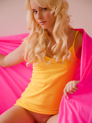Kara Duhe gets horny on the chair shows off her stretched, pink pussy - Erotic and nude pussy pics at GirlSoftcore.com