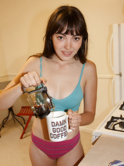 Debbie Vogel The Psychopath Test - Erotic and nude pussy pics at GirlSoftcore.com