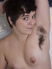 Sexy bath time with very hairy Harley - Erotic and nude pussy pics at GirlSoftcore.com