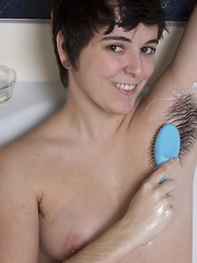 Sexy bath time with very hairy Harley - Erotic and nude pussy pics at GirlSoftcore.com